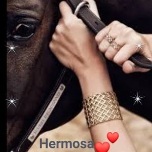 Meet your Posher, Nancy